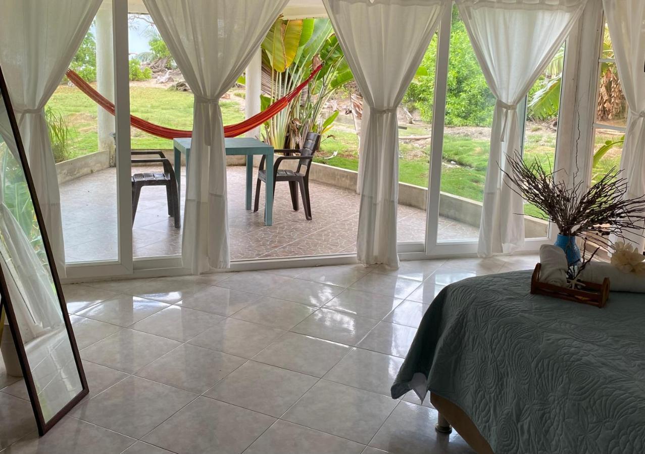 Islander House On Rocky Cay Beach San Andres  Luaran gambar